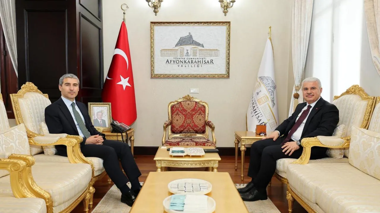 Vali Naci Aktaş Komşu İlin Valisini Ağırladı 3