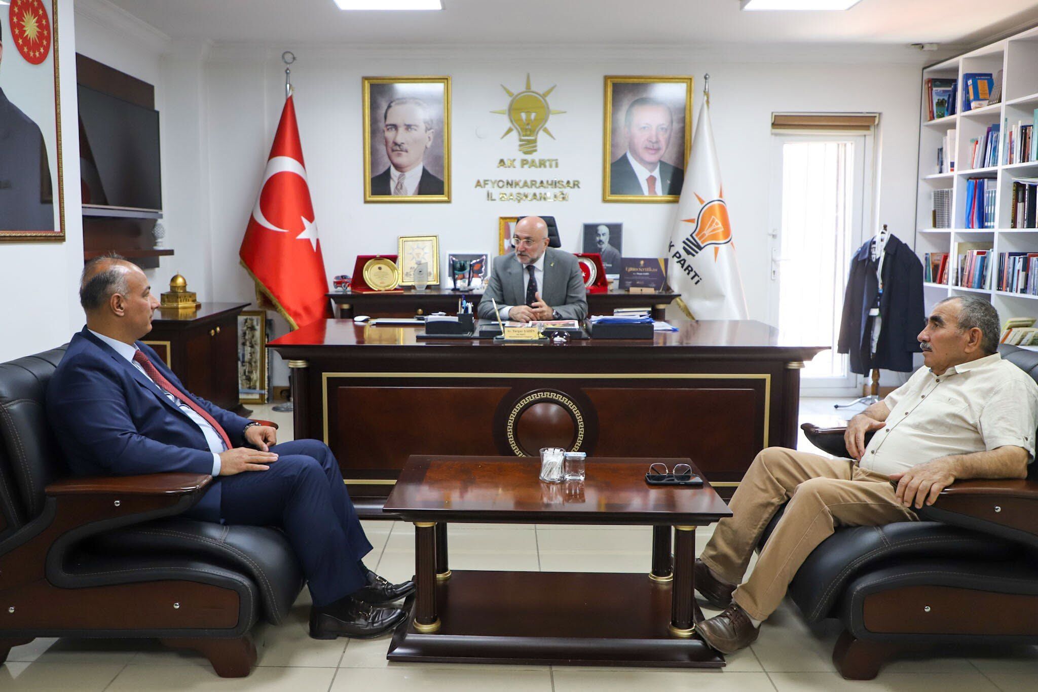 Yeni Müdür Kara'dan Başkan Şahin'e Ziyaret (3)