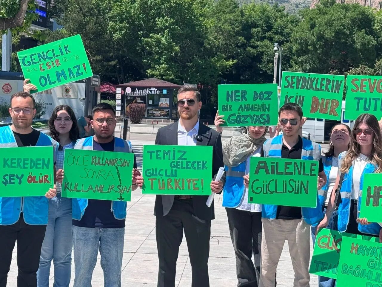 Zafer Meydanı’nda Bağımlılığa Karşı Farkındalık Etkinliği (1)