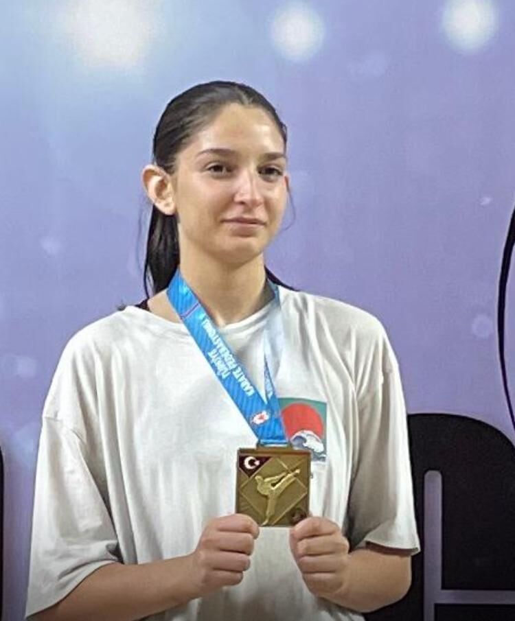 Zeynep Yurt