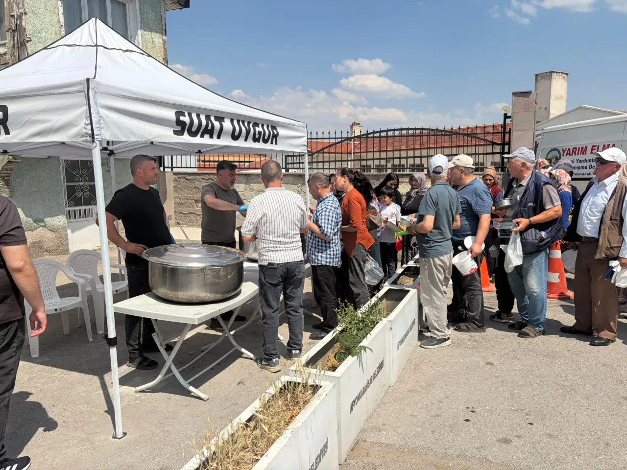 Afyon Burmalı Mahallesi'nde Aşure Bereketi