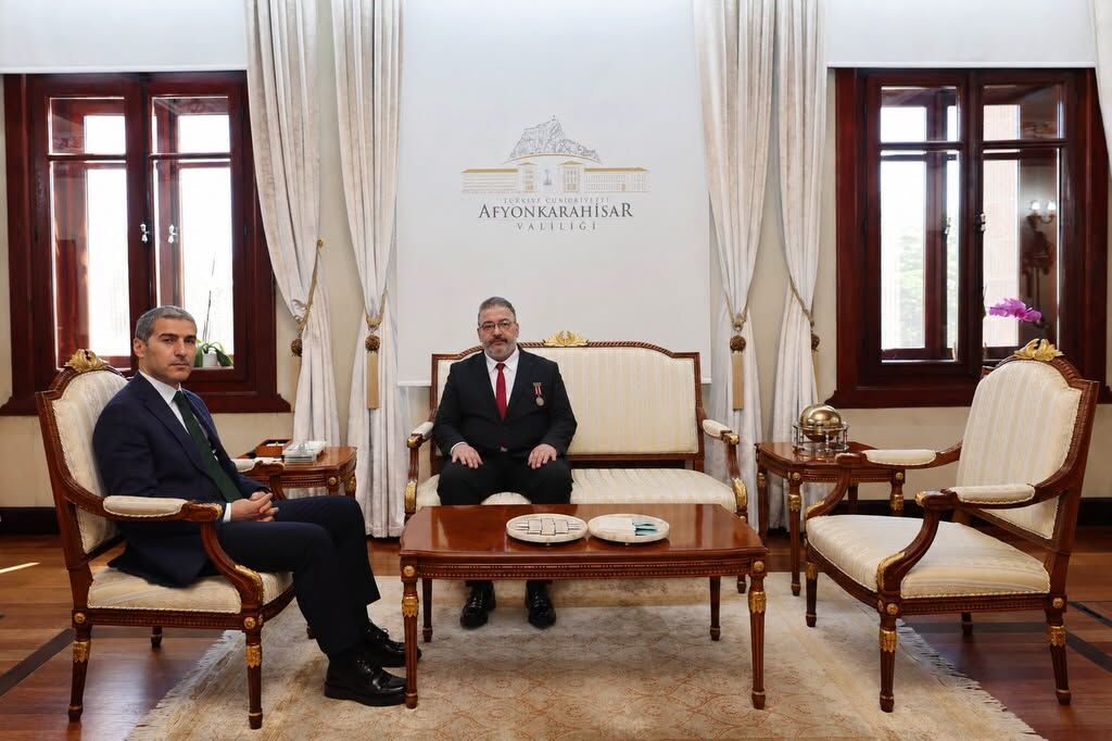 Afyon Valiliği’nde Anlamlı Buluşma (4)