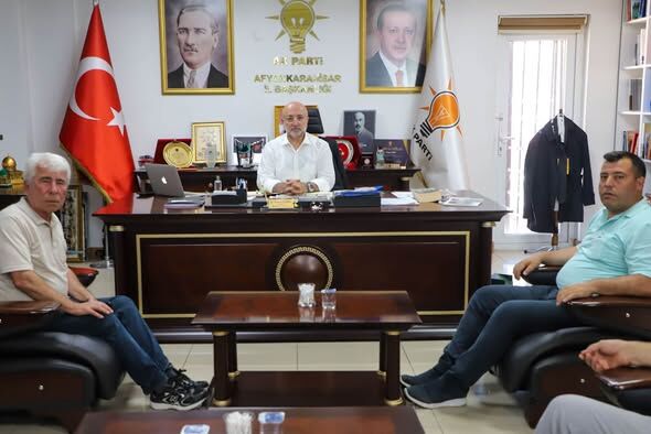 Ataköy Futbol Sahasi Yeni̇ Sezona Yeti̇şi̇yor1