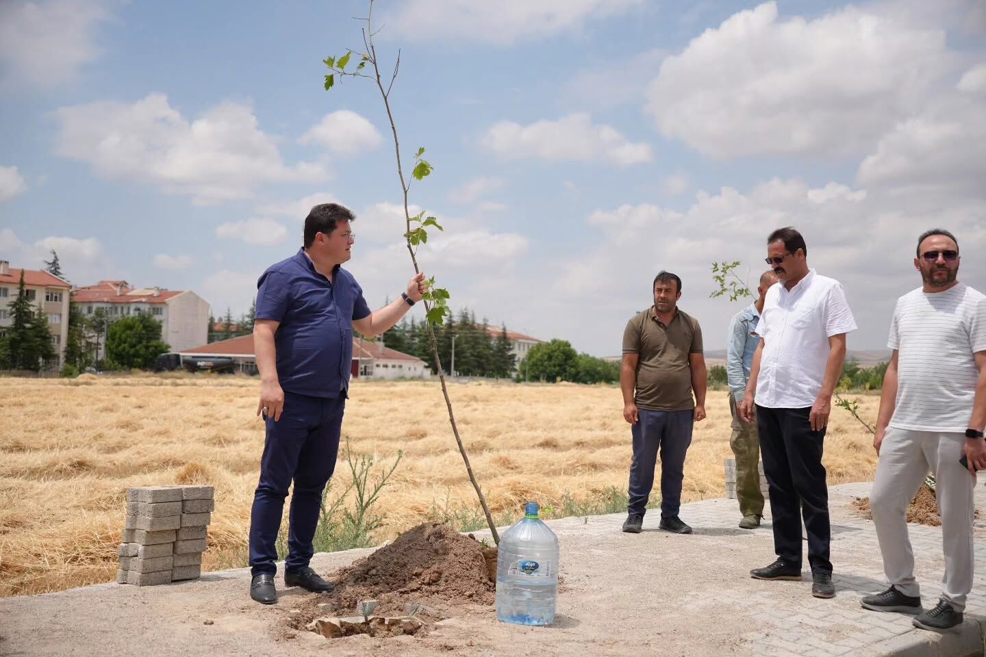 Başkan Aynaci’dan Bolvadi̇n’e Yeşi̇l Dokunuş3
