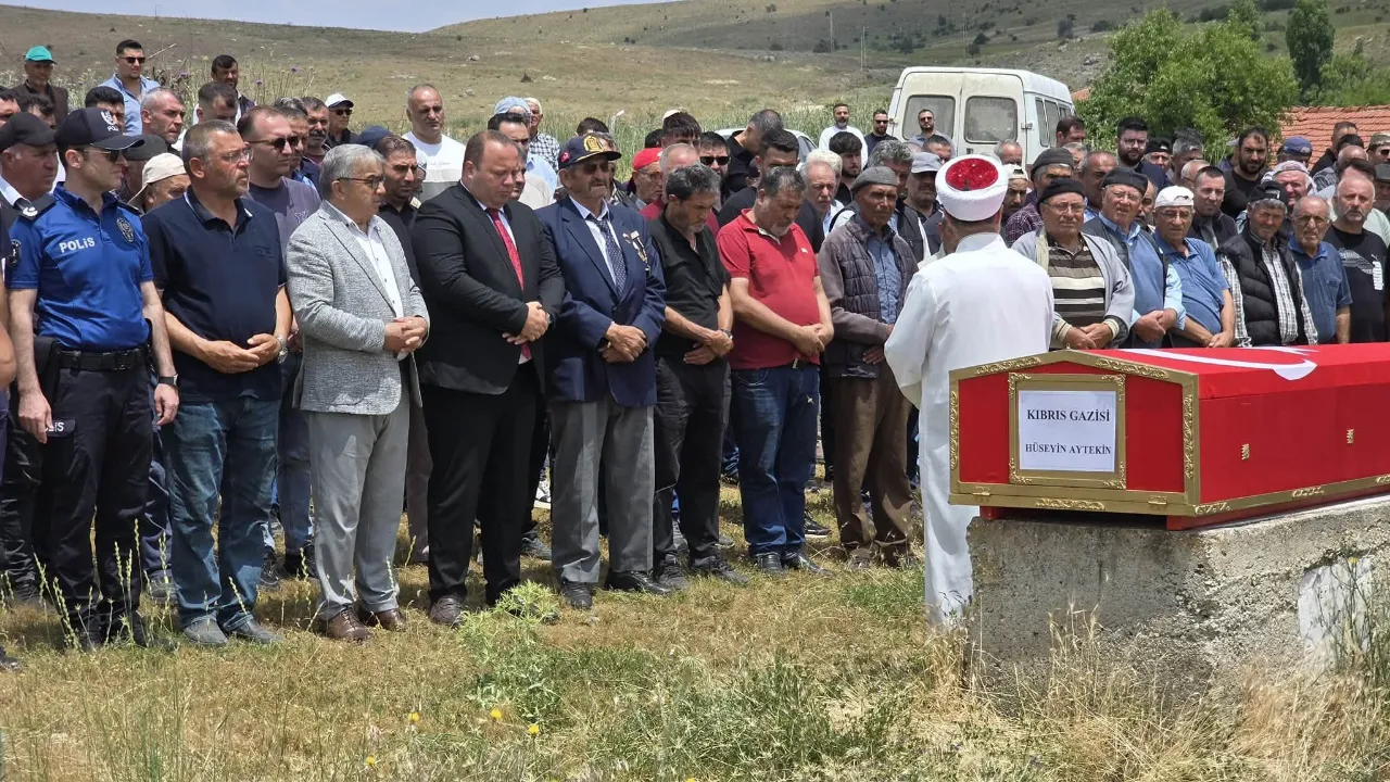 Kıbrıs Gazisi Hüseyin Aytekin Son Yolculuğuna Uğurlandı (1)