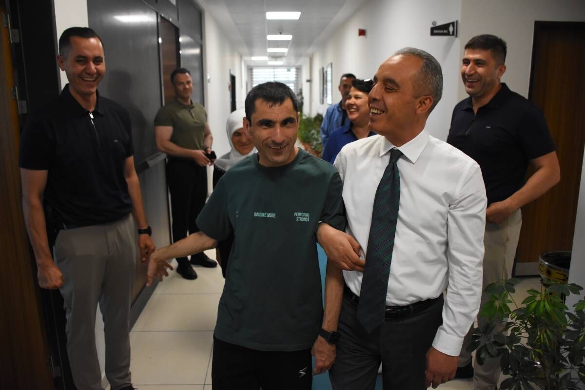 Müdür Erol'un Desteğiyle Fatih Yürümeye Başladı3