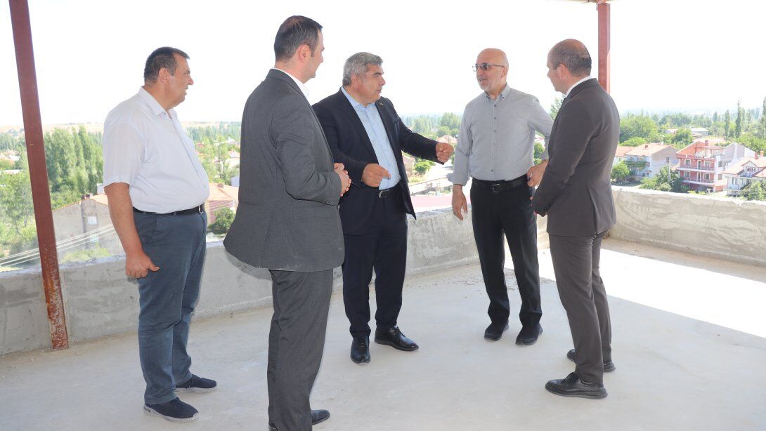 Müdür Sünnetci̇ 100 Yatakli Kur'an Kursunu İnceledi̇