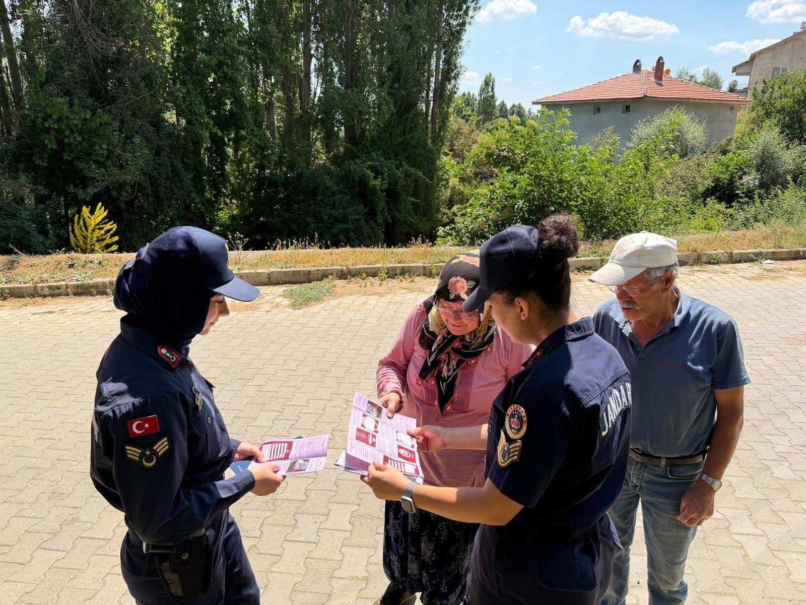 Sinanpaşa’da Kadına Şiddetle Mücadele Eğitimi (5)