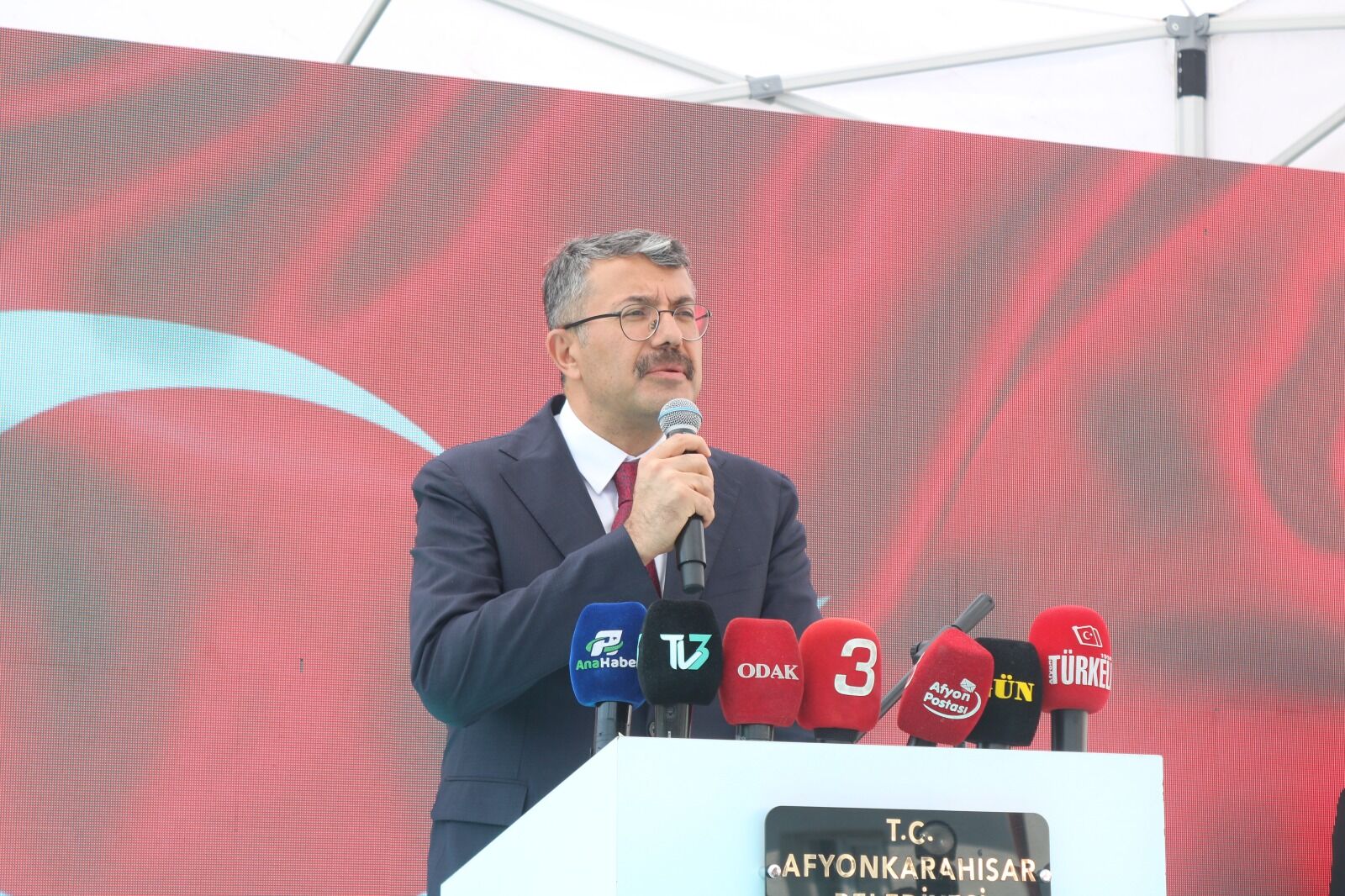 Sokaklarda Sahi̇psi̇z Hayvan Kalmayacak (8)
