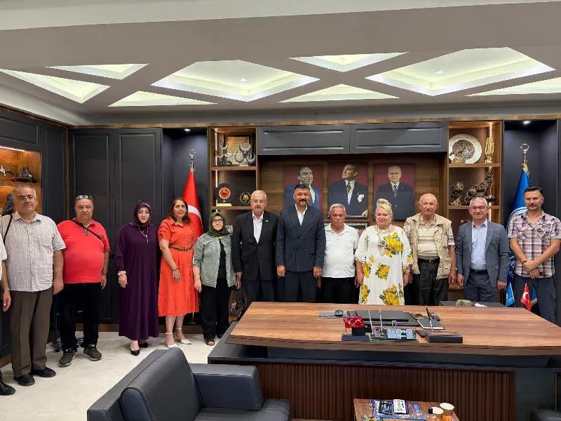 Ülkü Ocakları Ve Şairler Bir Arada1