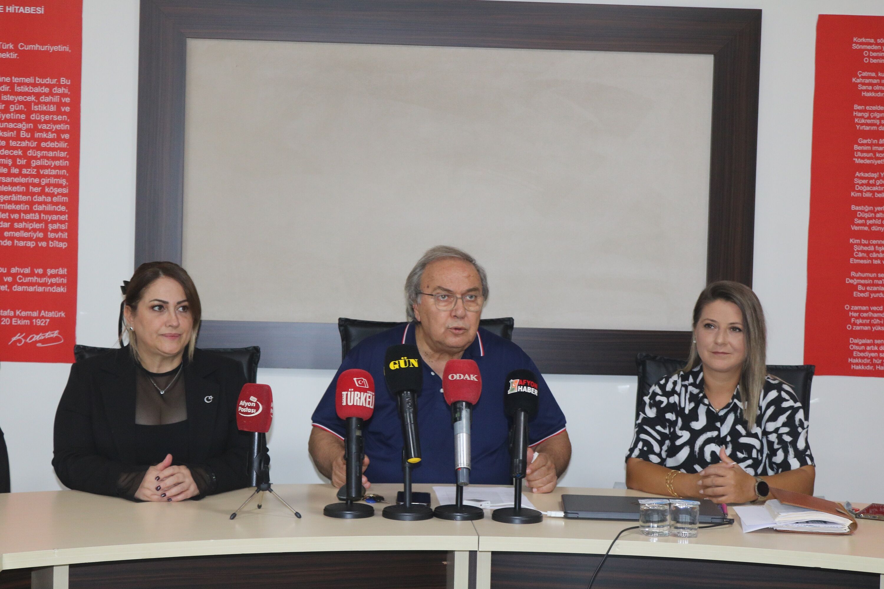Afyon Bahçeşehir Koleji Mezunlarını Gururla Uğurladı (3)