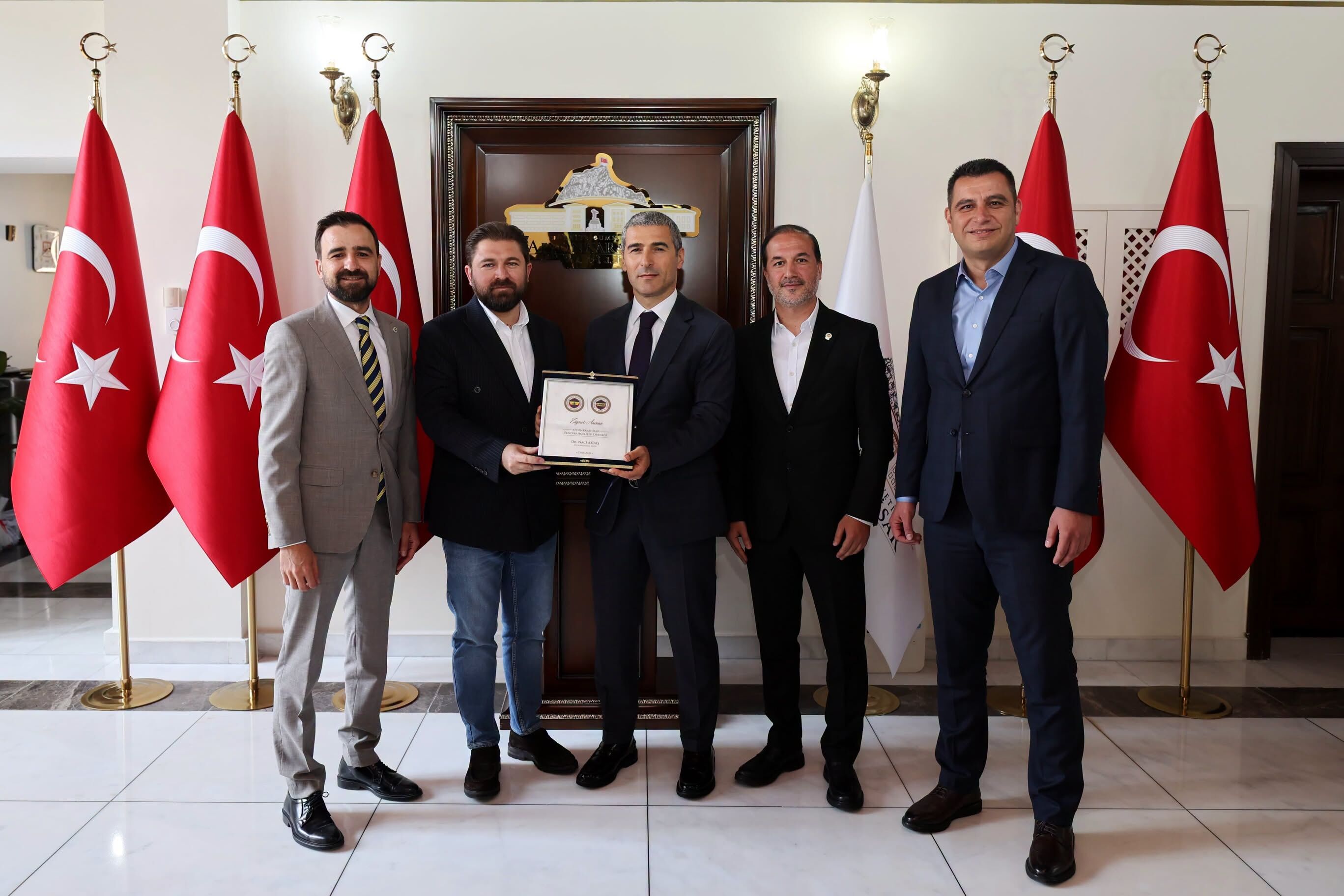 Afyon Valiliği'nde Yoğun Ziyaret Trafiği4