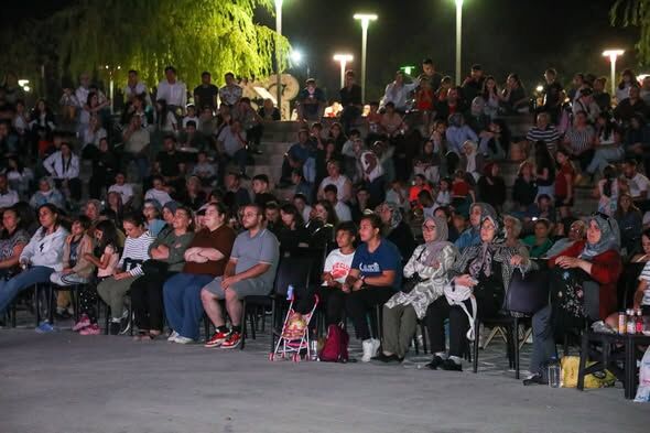 Afyon’da Nostalji̇k Si̇nema Gecesi̇1