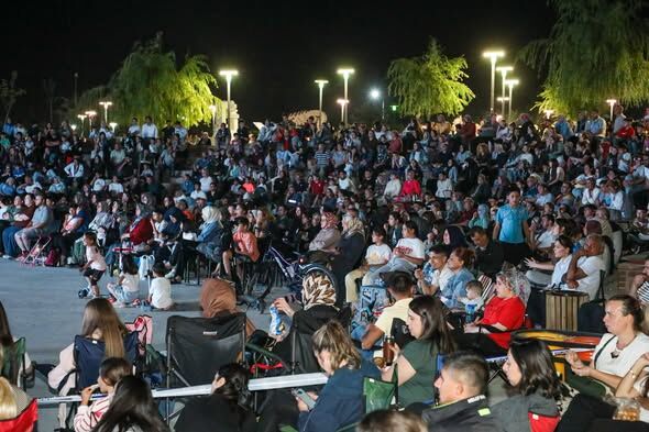 Afyon’da Nostalji̇k Si̇nema Gecesi̇2