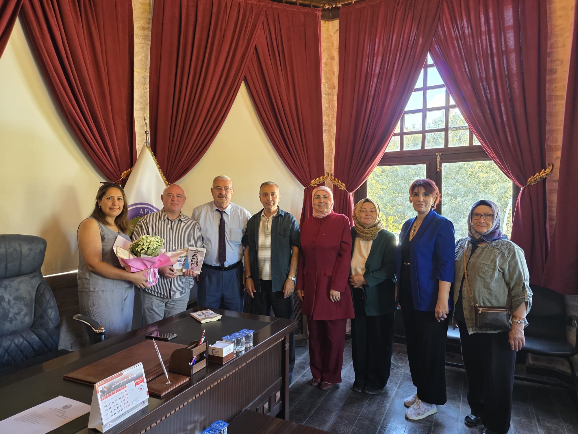 Afyon’da Sanat Dayanışması Afyasad Kültür Paydaşlarıyla Bir Araya Geldi (1)