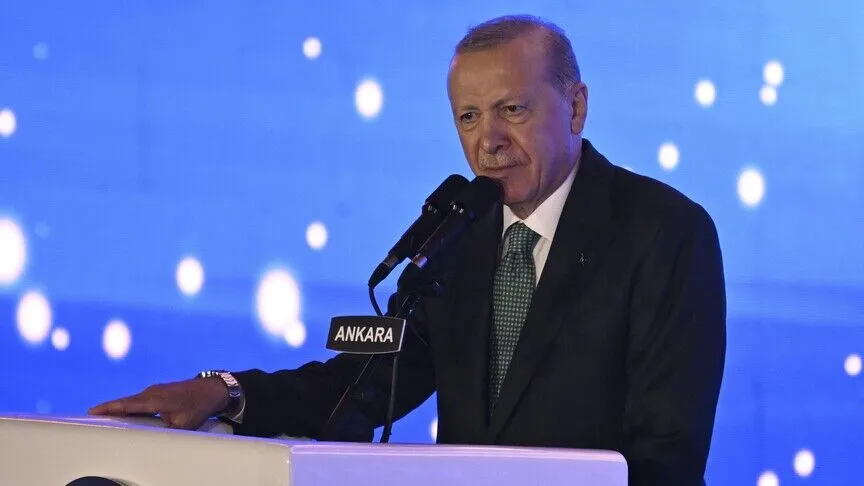 Ak Parti 25 3