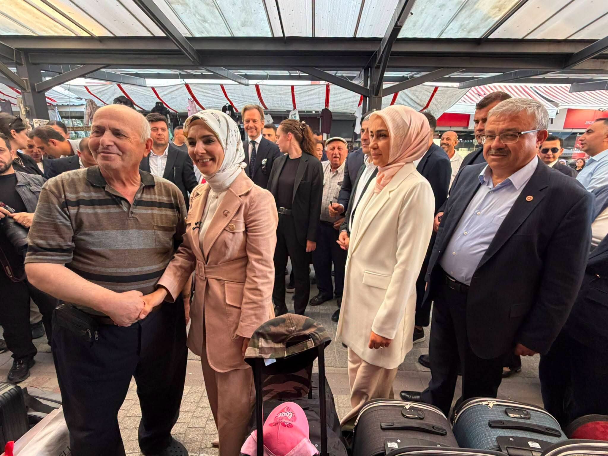 Bakan Göktaş Ve Afyonkarahisar Milletvekilleri Emirdağ Esnafını Dinledi 3