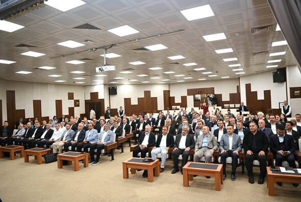 Bakan Yumakli Başkanliğinda Dev Zi̇rve2