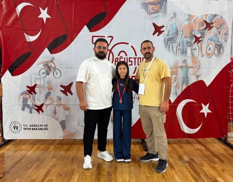 Erkmen Belediye Spor Kulübü’nden Taekwondoda Çifte Gurur (3)