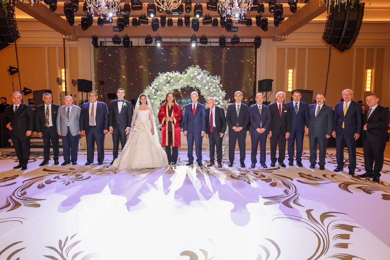 Gülce Arabacı Ve Ömer Kocaşaban Dünyaevine Girdi (5)