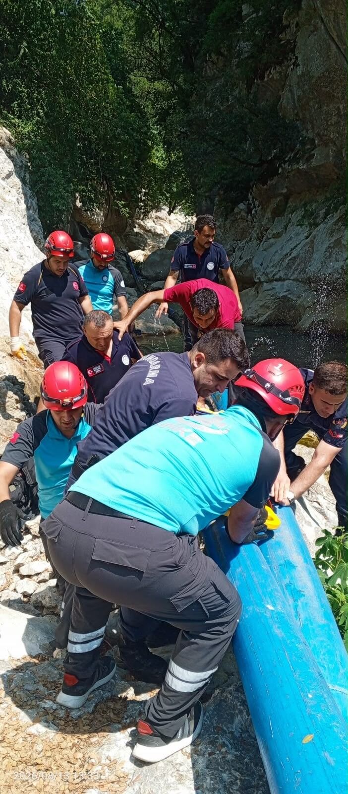 Kayalıklardan Düşen Muhtar (1)
