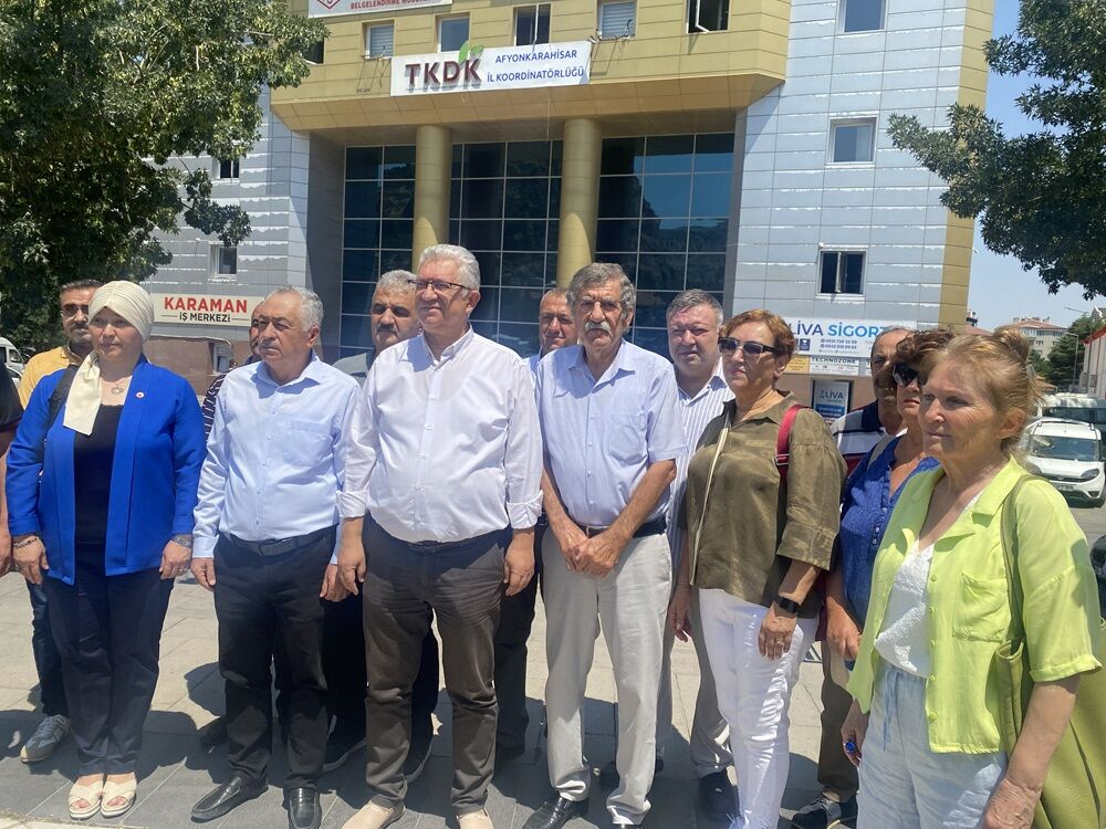 “Mecliste Muhalefetin Sesi Susturuluyor” (1)