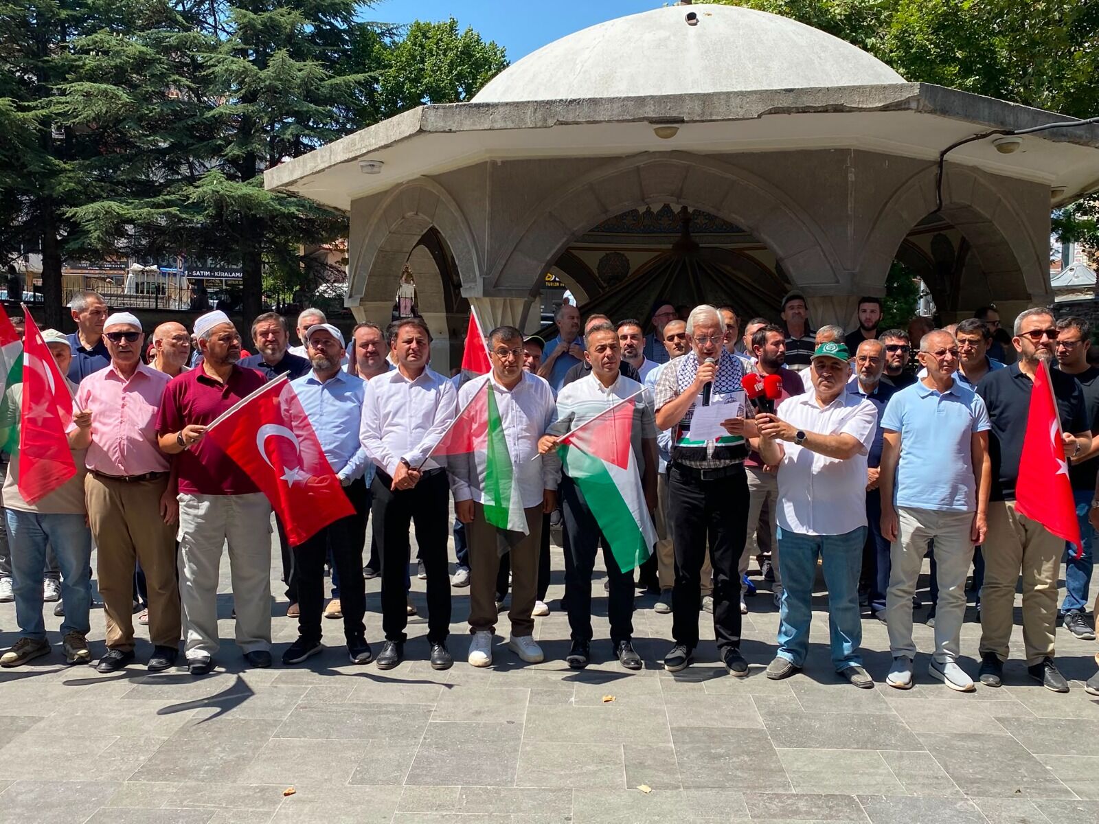 Vicdan Konvoyu'nun Önündeki Engeller Kaldırılsın