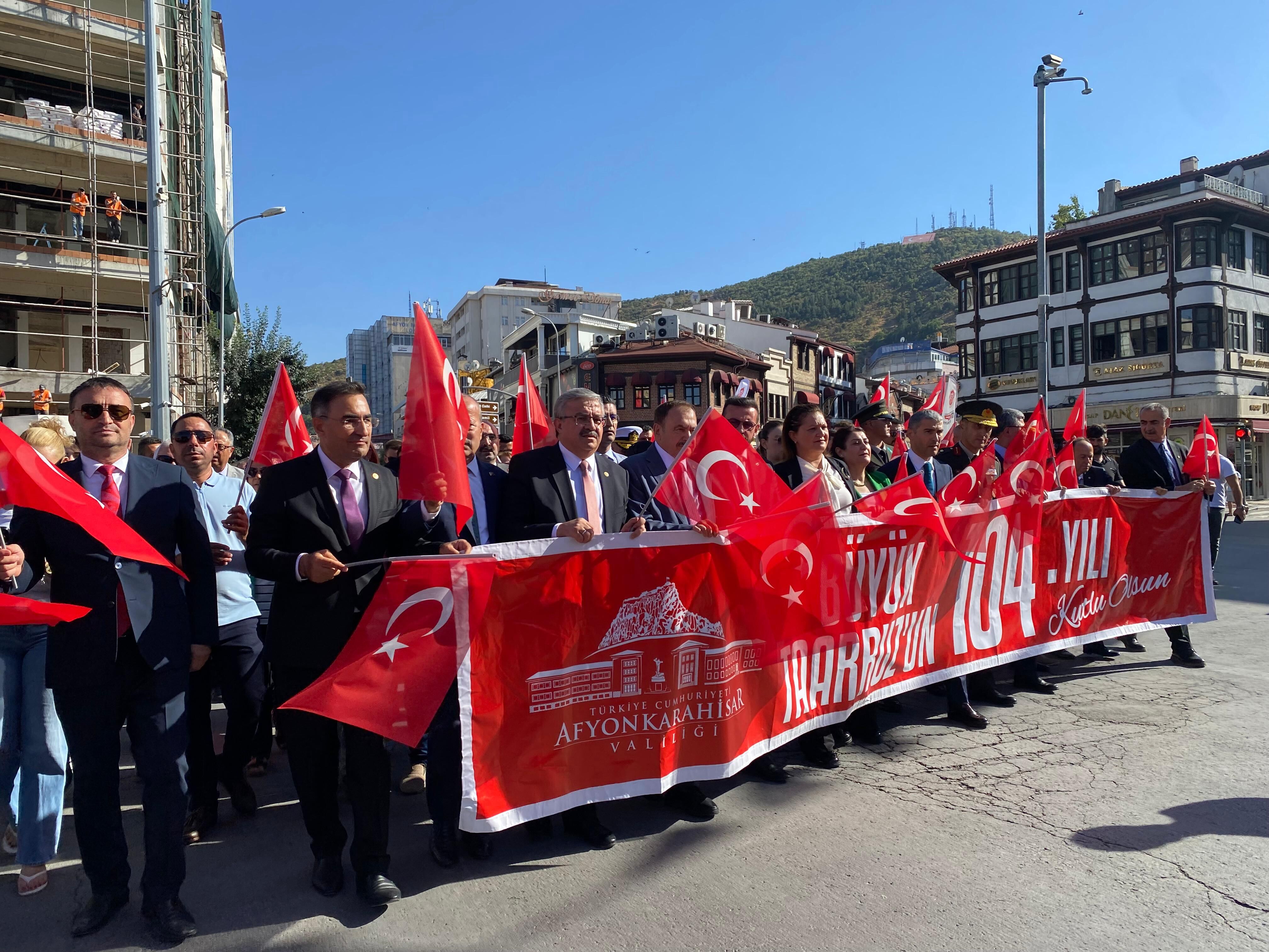 Zafer Halk Yürüyüşü Coşkuyla Gerçekleştirildi (1)