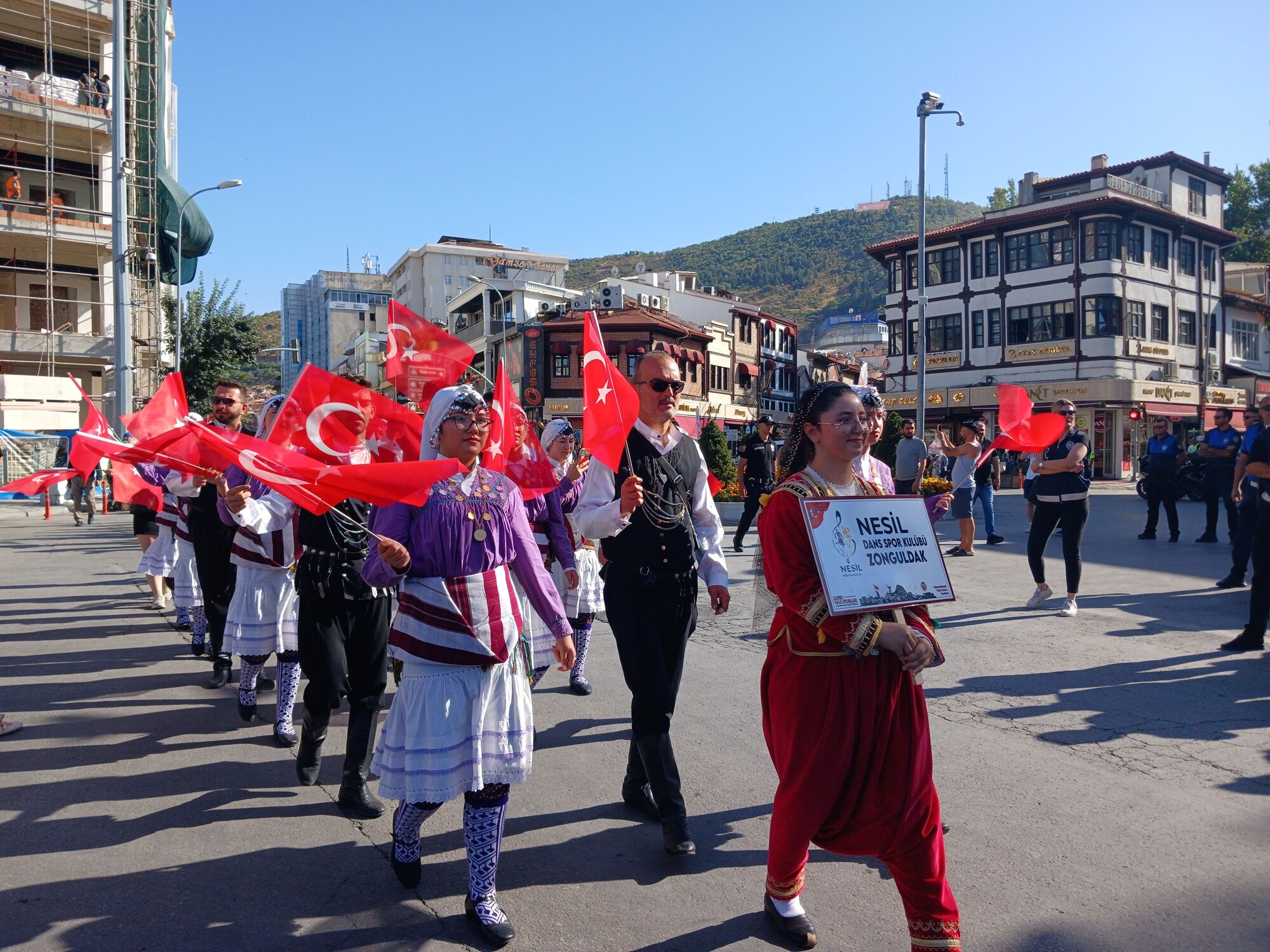 Zafer Halk Yürüyüşü Coşkuyla Gerçekleştirildi (3)