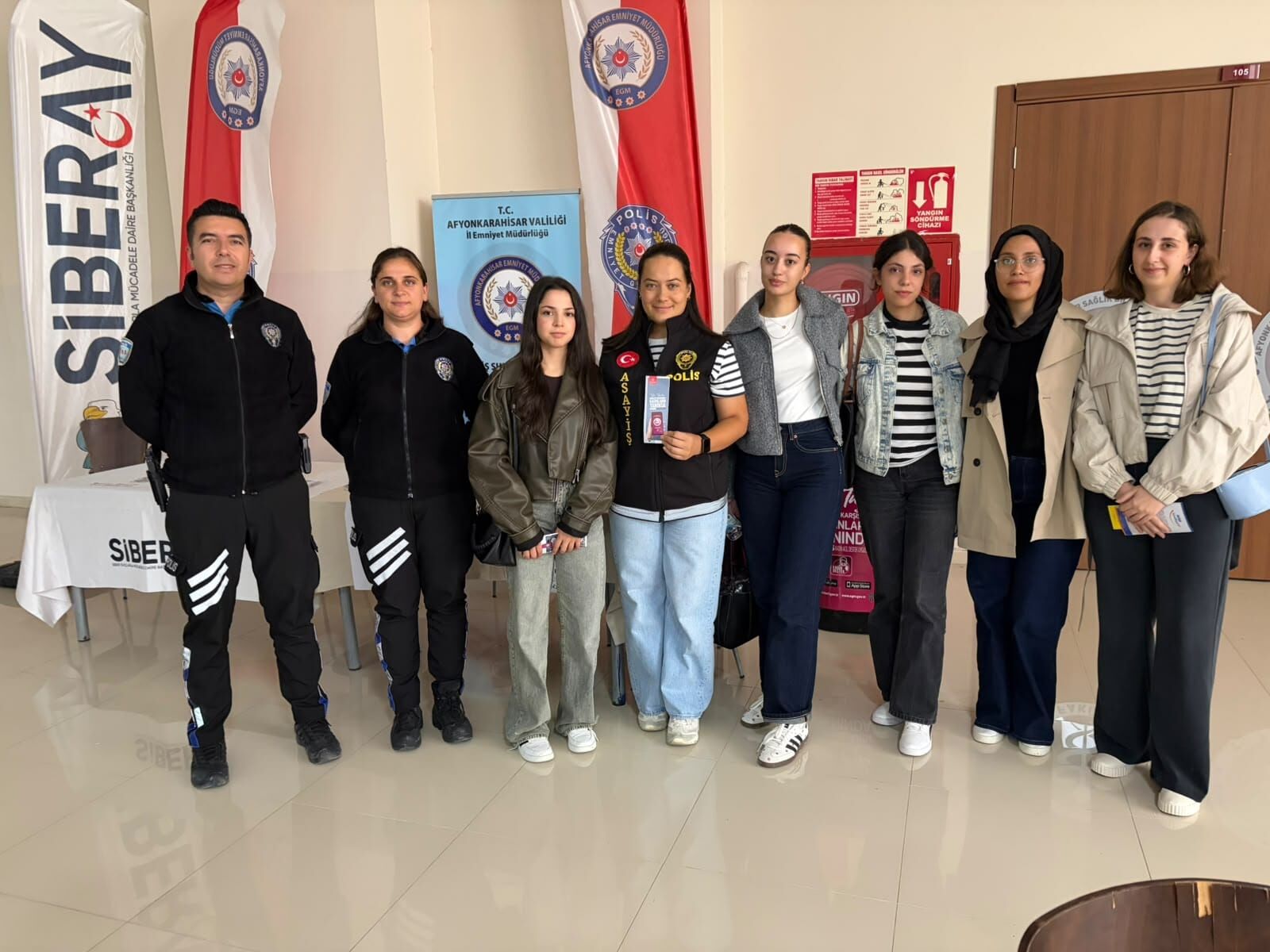 Afyon Emniyeti’nden Afsü Öğrencilerine Güvenlik Eğitimi (2)