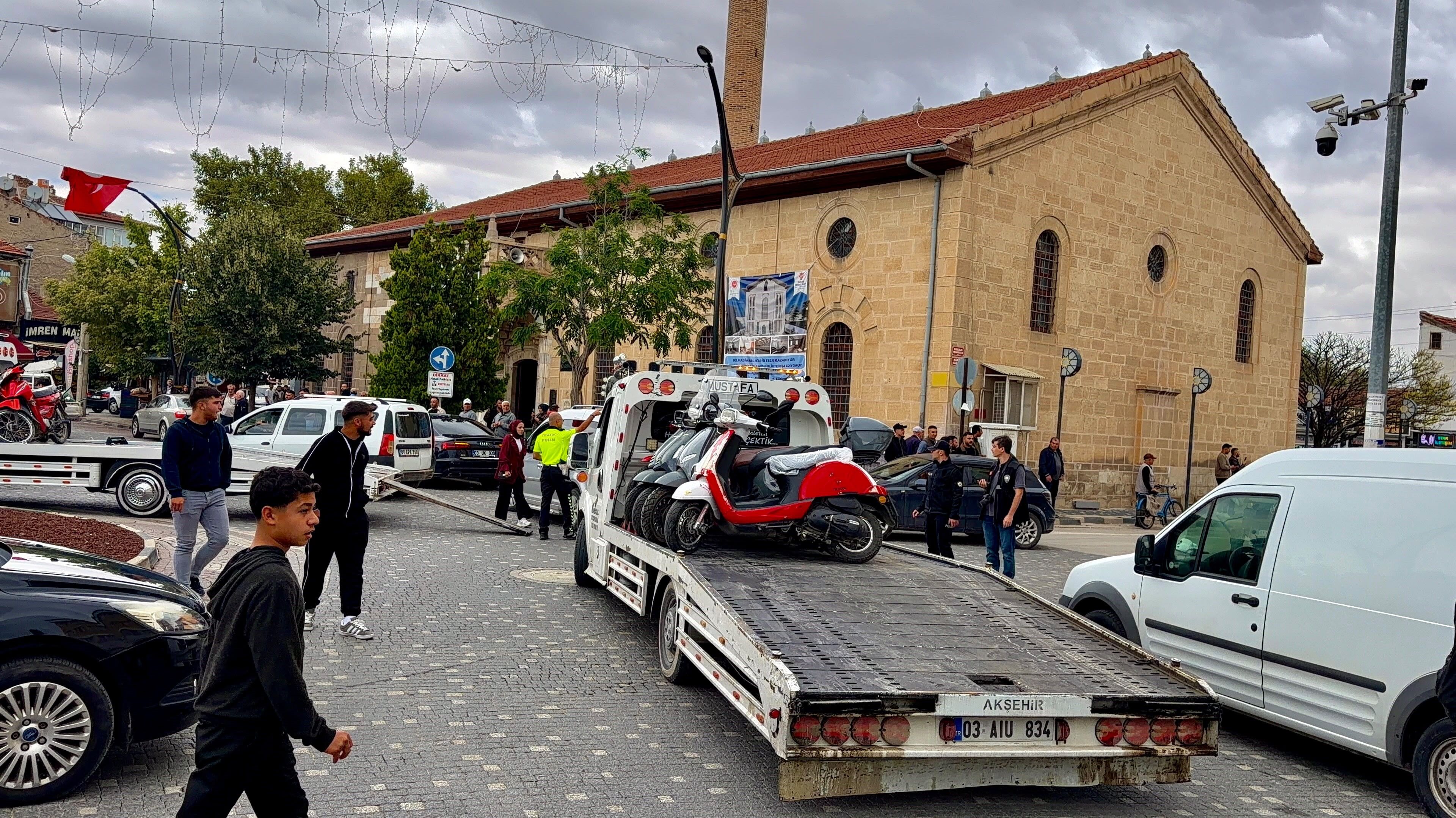 Afyon’da 52 Motosiklet Trafikten Men Edildi (2)