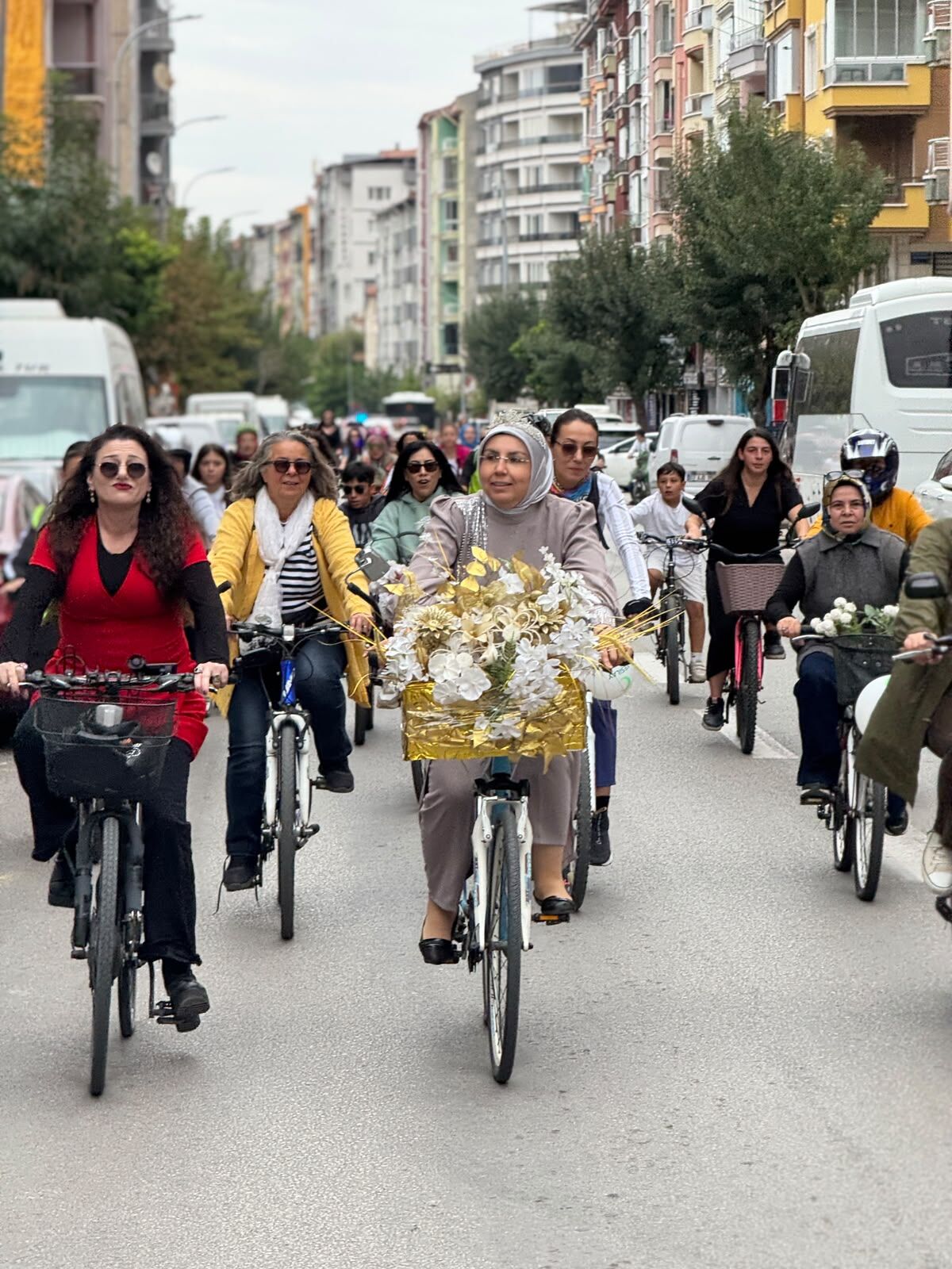 Afyon'da Kadınlar 9. Kez Pedal Çevirdi (3)