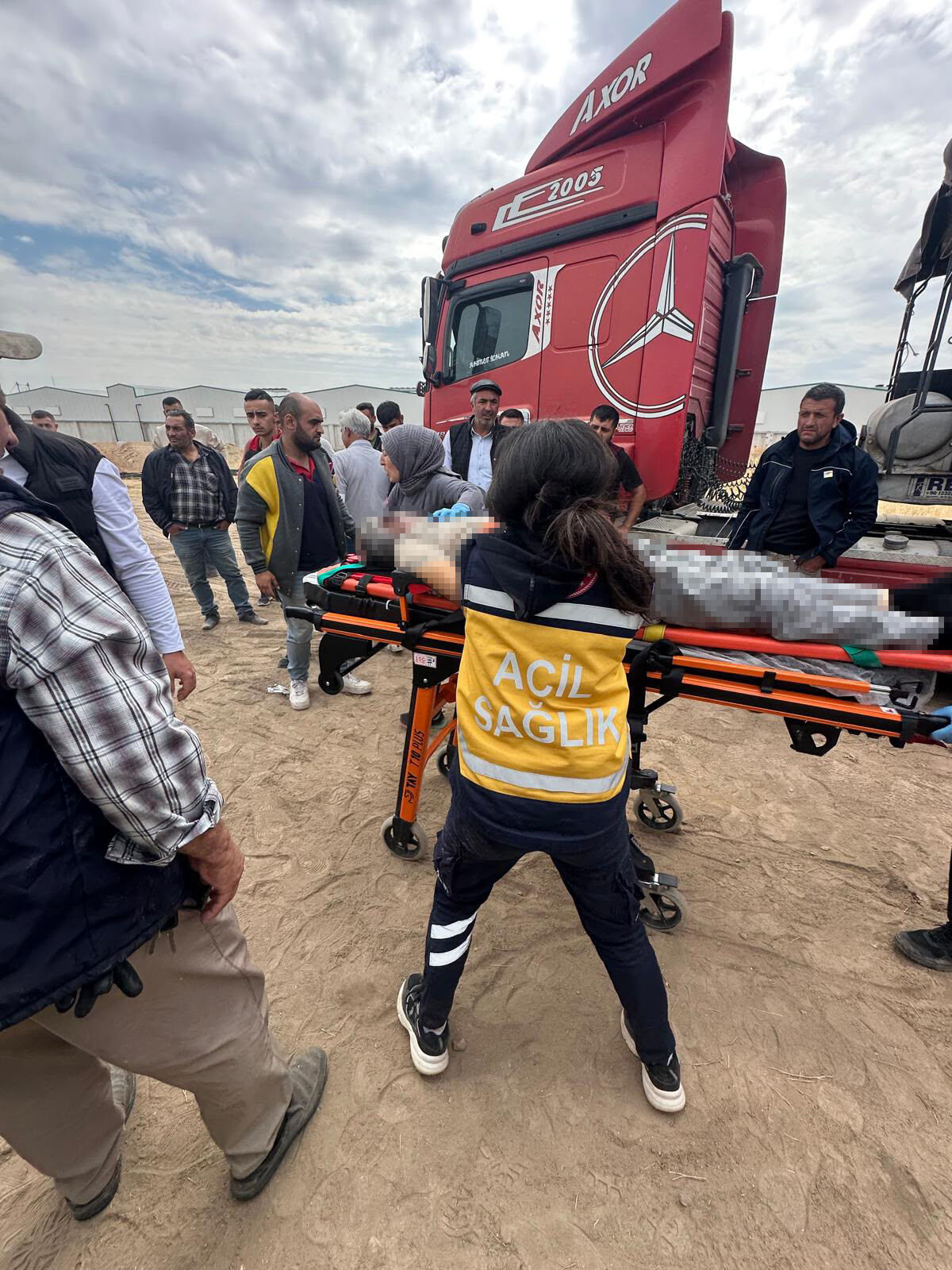 Afyon’da Şüpheli Ölüm Şoför Tırın Içinde Ölü Bulundu (1)