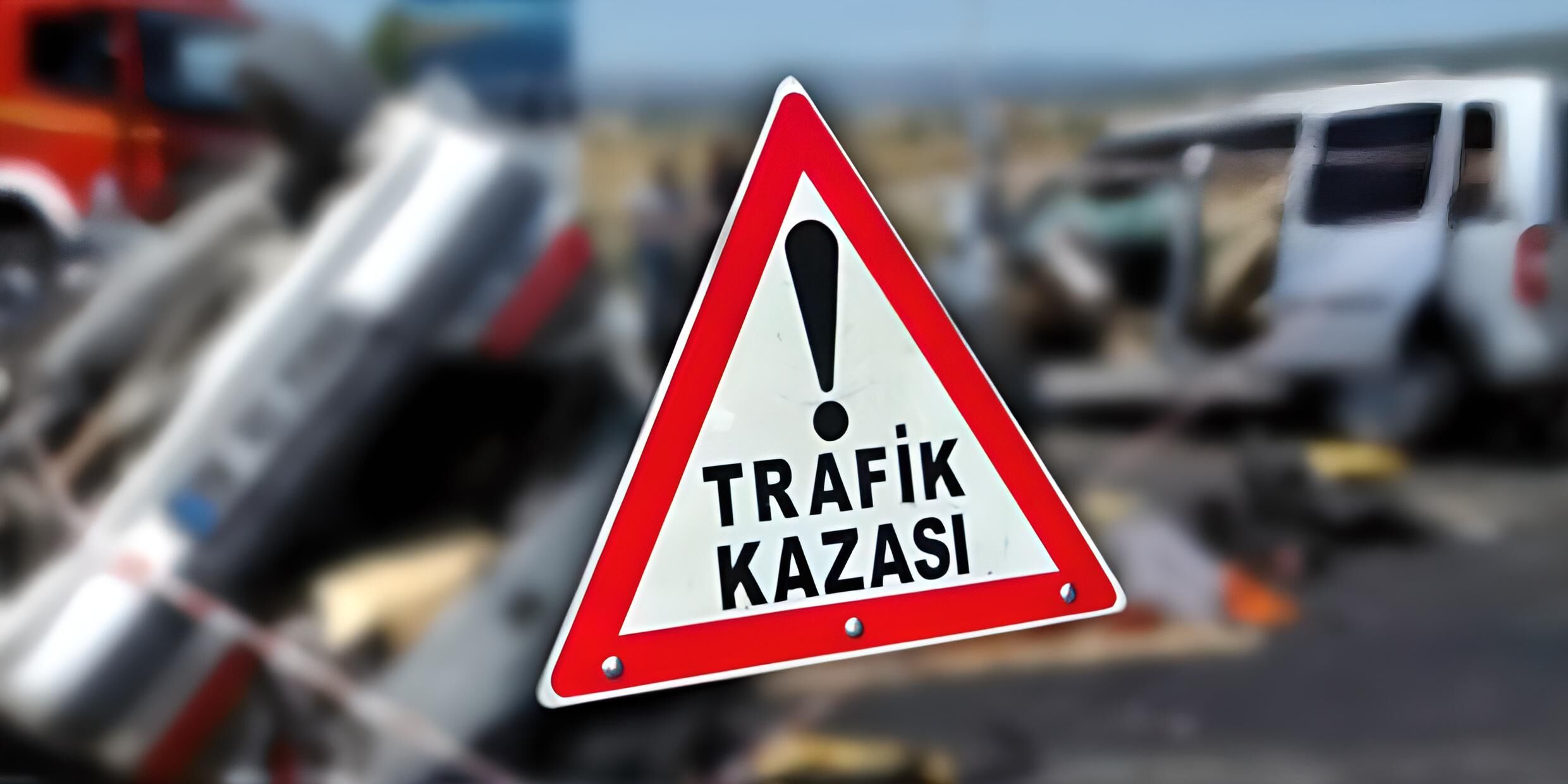 Afyon’da zincirleme trafik kazası: 3 araç birbirine girdi