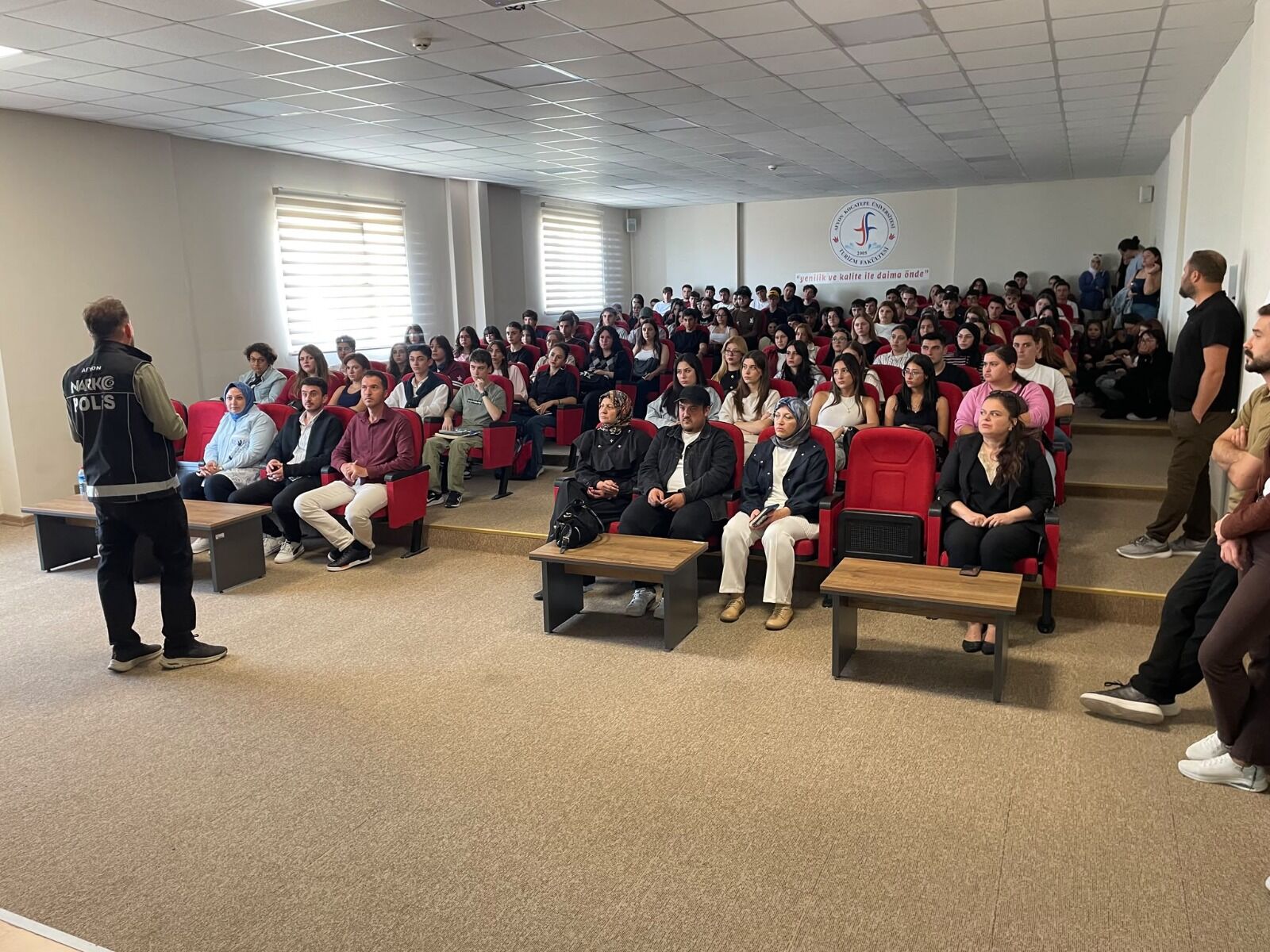 Akü’de Narko Gençlik Seminerleri Yapıldı (1)