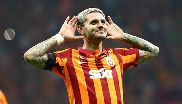 Yıldız futbolcu 2099 yılına kadar cezalı