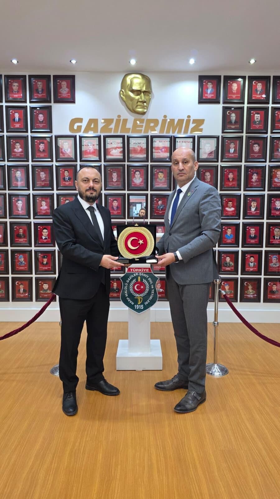 Karahisar Yörükler Derneği’nden Anlamlı Ziyaret (1)-1