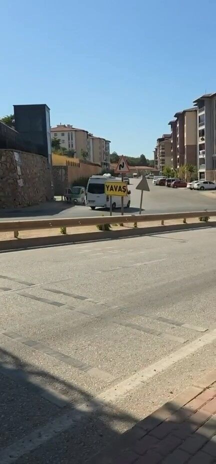 Ters Şeride Giren Minibüs Dehşet Saçtı (2)