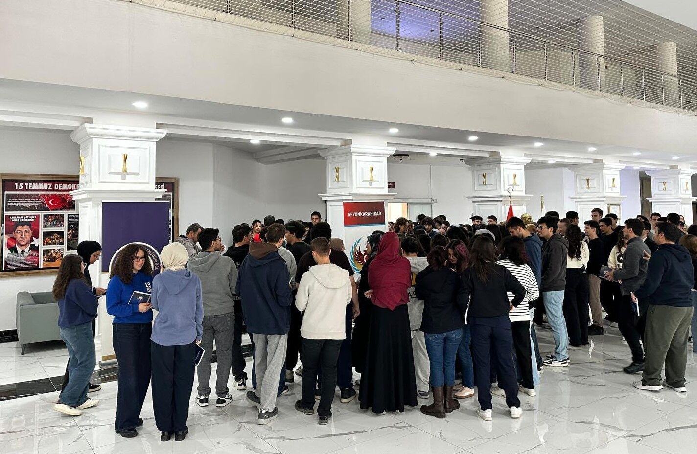 Afyonda Emniyet Ekiplerinden Öğrencilere Önemli Uyarı (3)