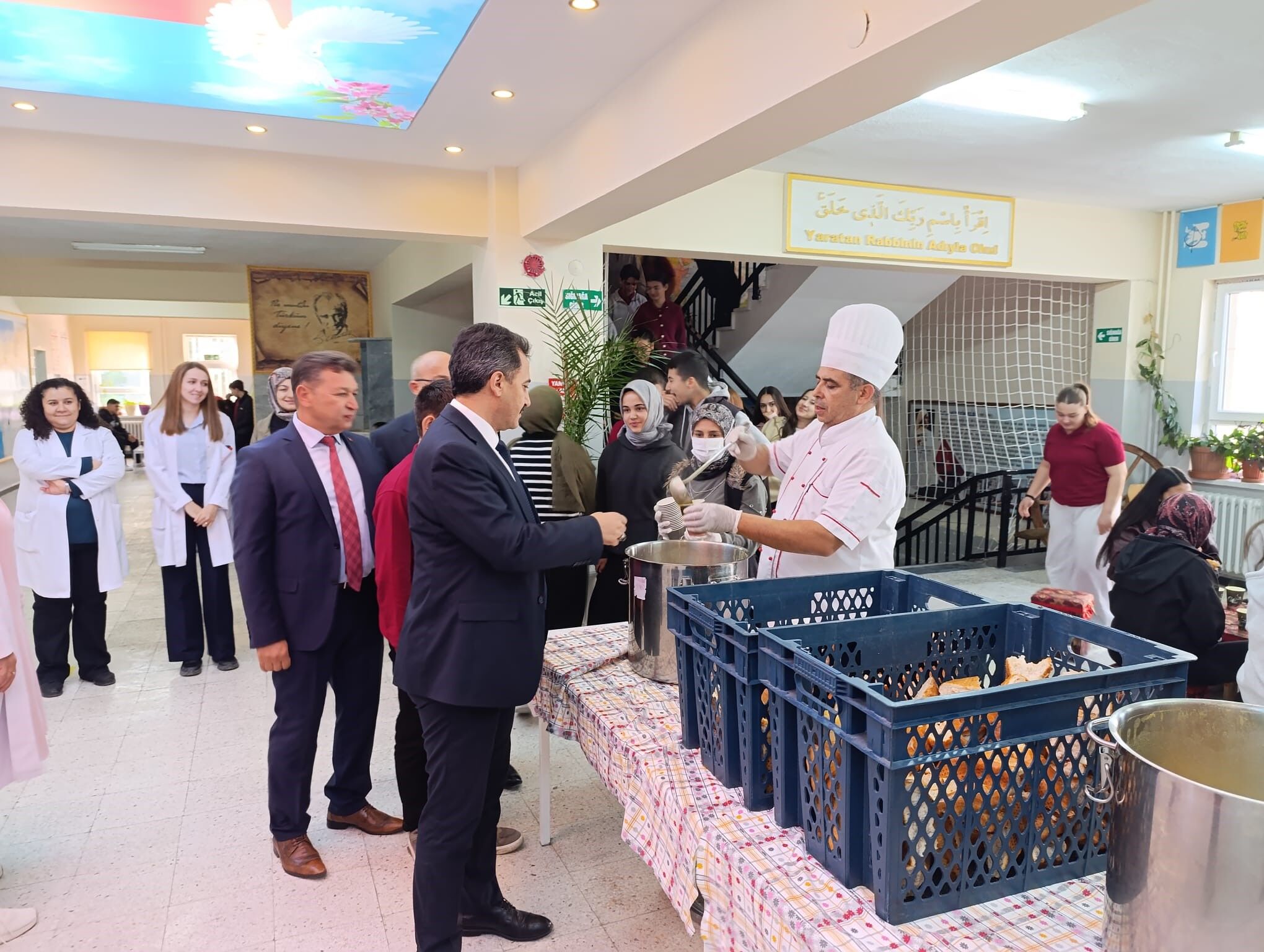Afyon’da Öğrencilere Sıcak Çorba Ikramı (2)
