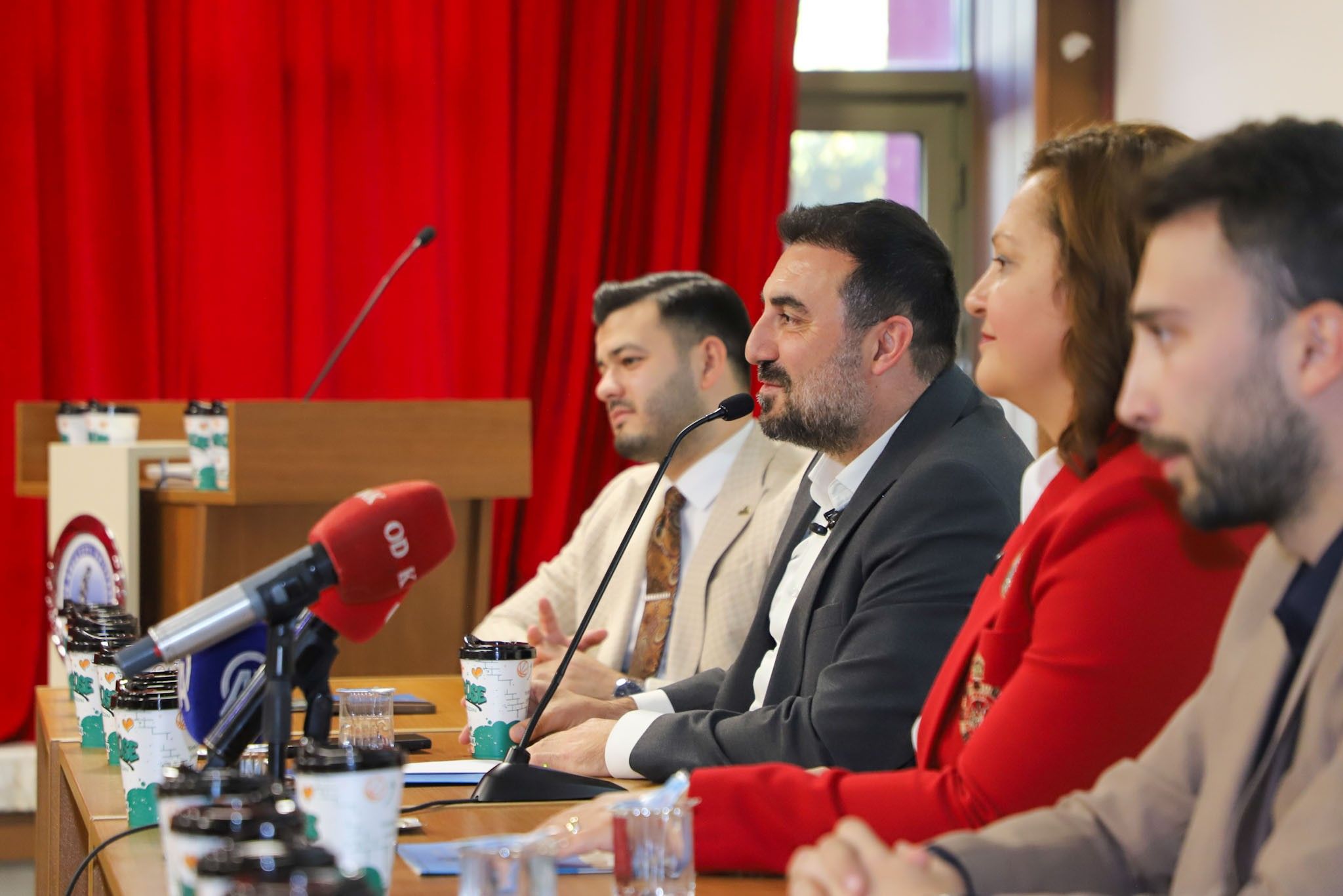 Akü’de “Kampüs Hattı” Programı Yoğun İlgi Gördü (6)