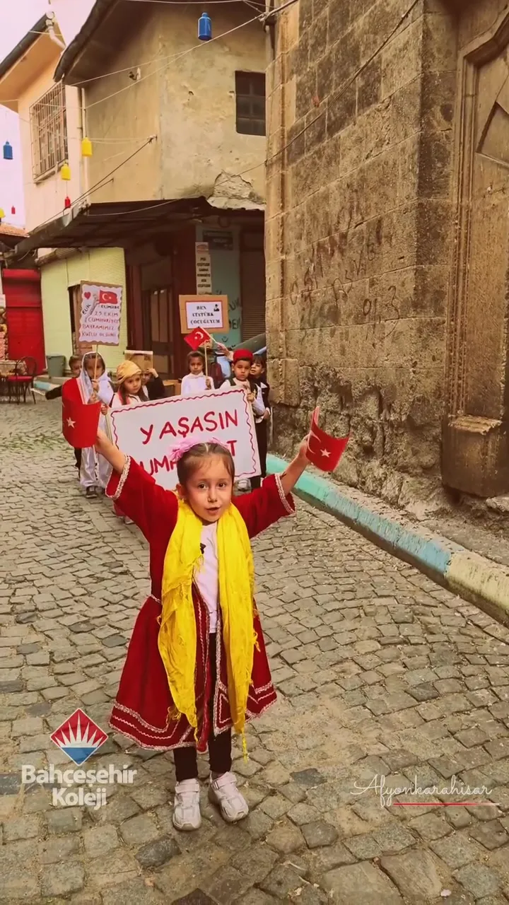 Bahcesehir Kolejinden Tarihe Dokunan 29 Ekim Videosu 6 6Ae21E02A464E