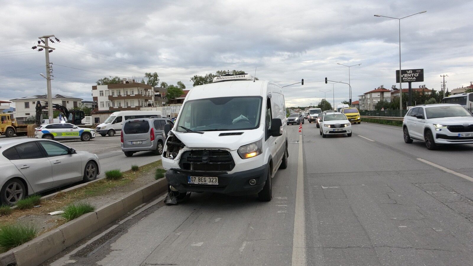 Takla Atan Araçtan Sağ Çıktılar (3)