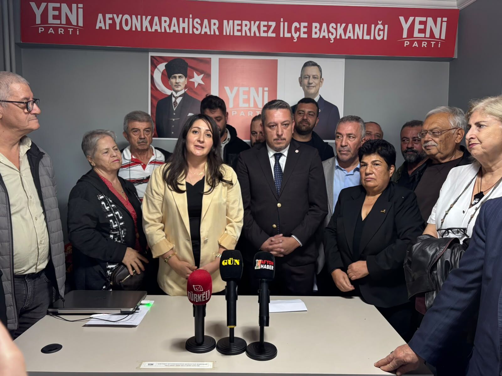 Yeni Parti (1)