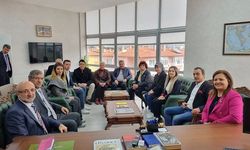 Afyonkarahisar'da CHP Milletvekili Burcu Köksal, Baro Başkanı Avukat Turgay Şahin'i ziyaret etti.