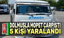 Afyon'da dolmuşla mopet çarpıştı, 5 kişi yaralandı