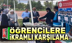 Afyonkarahisar İl Müftülüğü öğrencileri ikramlarla karşıladı