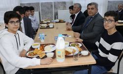 Genel müdür, öğrencilerle iftar yaptı