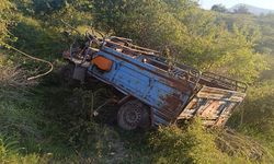 Patpat uçurumdan düştü, 3 yaralı