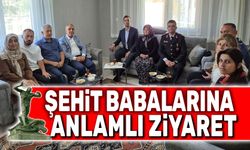 Afyon'da şehit babalarına anlamlı ziyaret